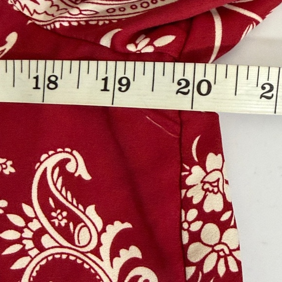 VINCE COMUTO tunic in a beautiful burgundy with white in med - Picture 7 of 15